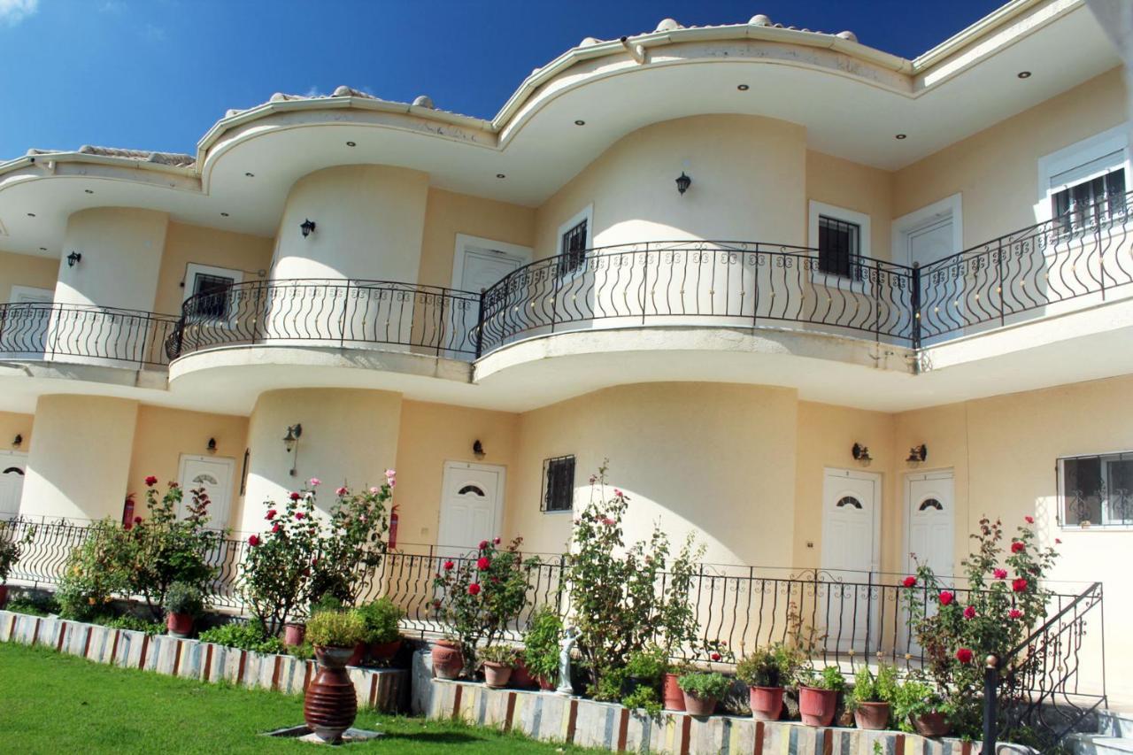Ilektra Apartments Blue & Red Plataria Exterior photo